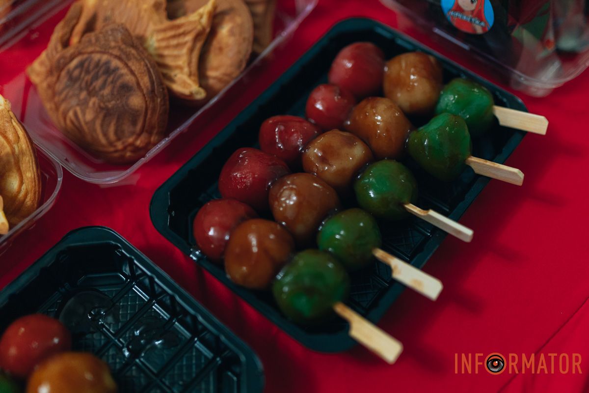 Продавали смаколики Продавали смаколики