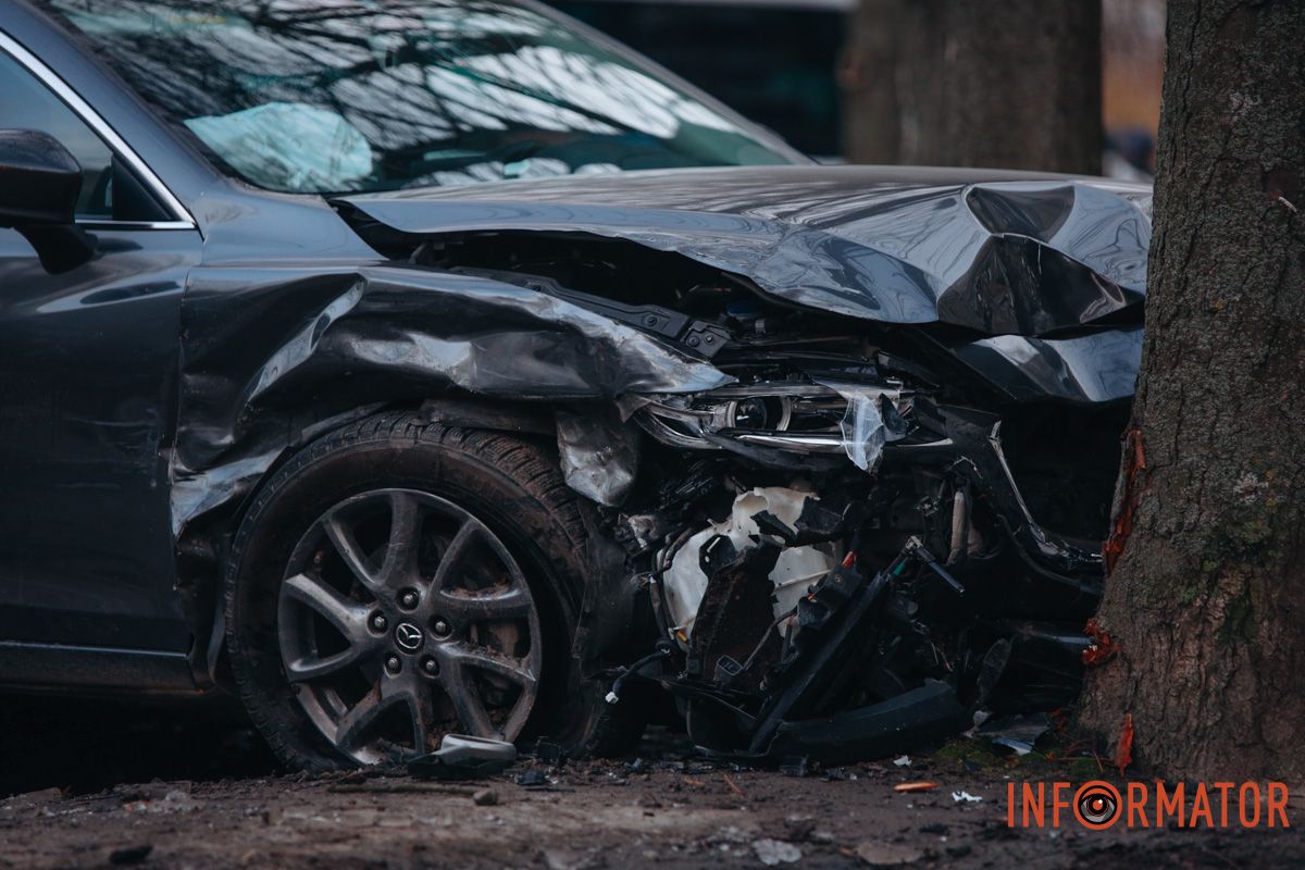 Там дорогу не поділили Chevrolet та Mazda Там дорогу не поділили Chevrolet та Mazda