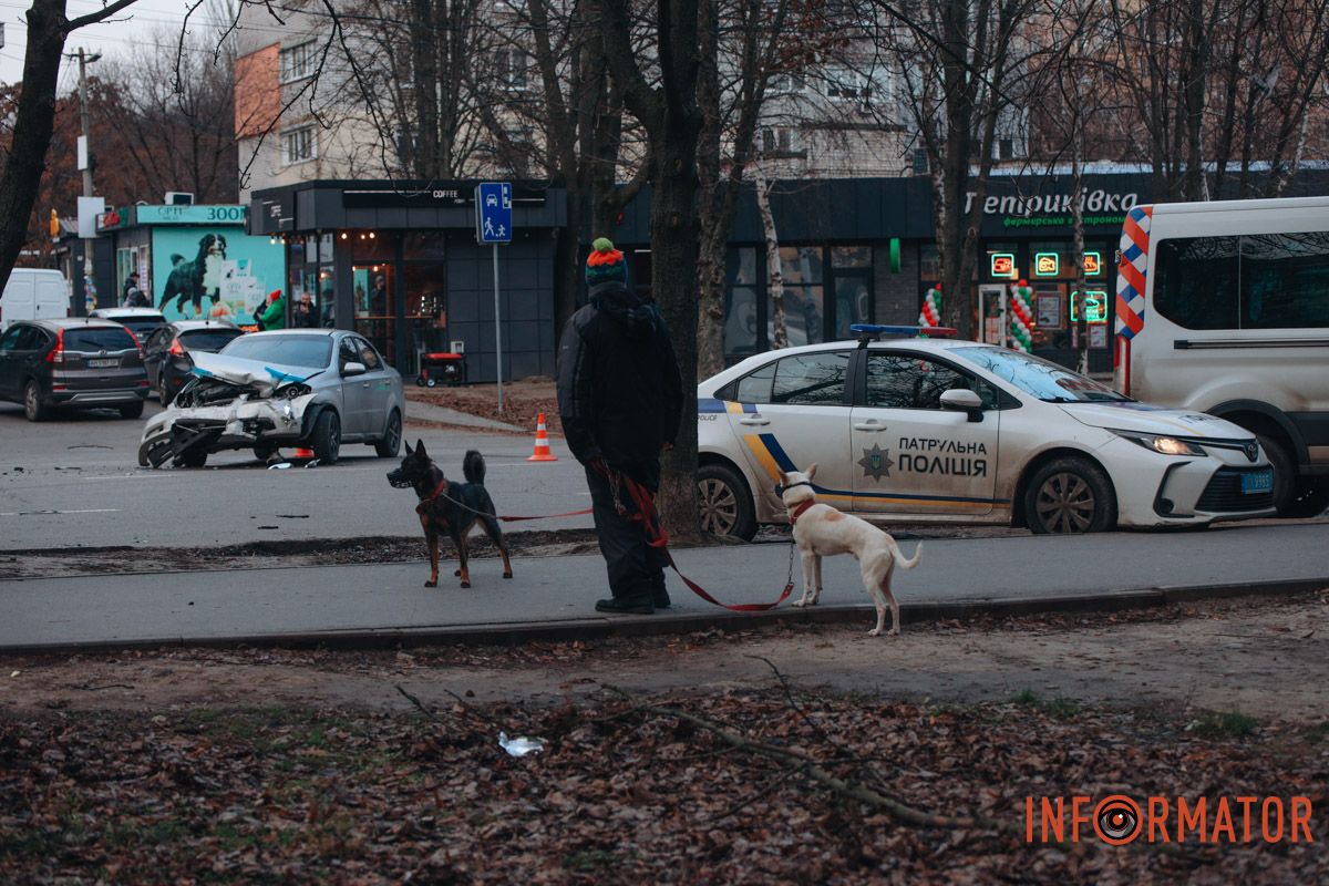 Машини віднесло в різні боки Машини віднесло в різні боки