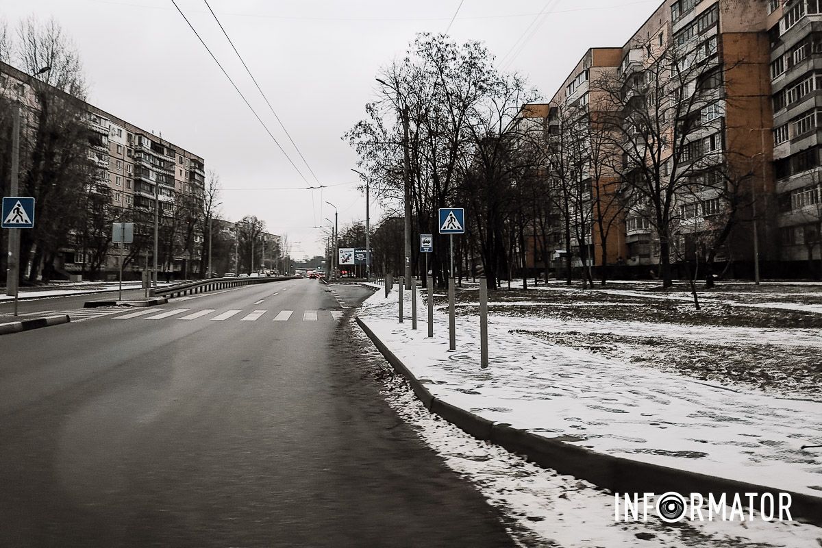 Місто у зимовому дотику Зима нагадала про себе: вулиці Дніпра вкрило білим простирадлом 16