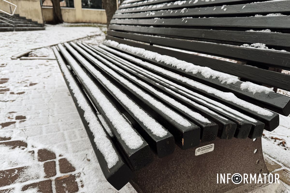 Біле місто після вечірнього снігопаду Біле місто після вечірнього снігопаду