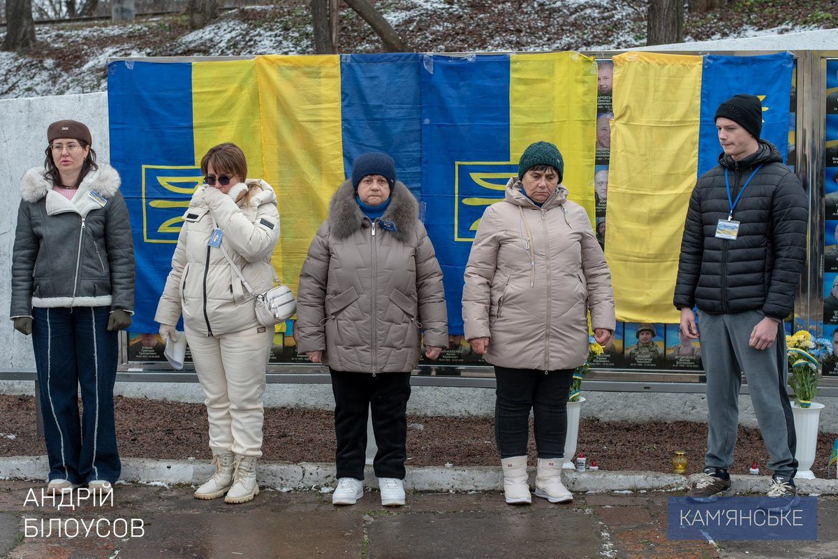 В Каменском на площади Ангелов Победы, у стелы "Воинам Освободителям", открыли три новых рамки на Доске памяти В Каменском на площади Ангелов Победы, у стелы "Воинам Освободителям", открыли три новых рамки на Доске памяти