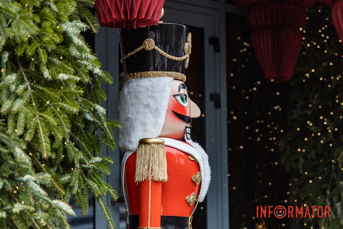 Фирменный Щелкунчик Где в Днепре найти интересные фотозоны с Рождественскими и Новогодними мотивами 22