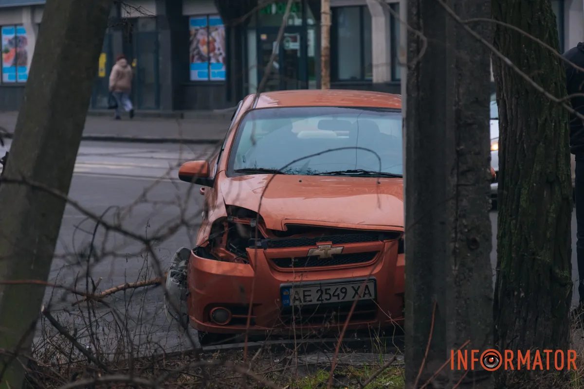 Оба автомобиля получили повреждения