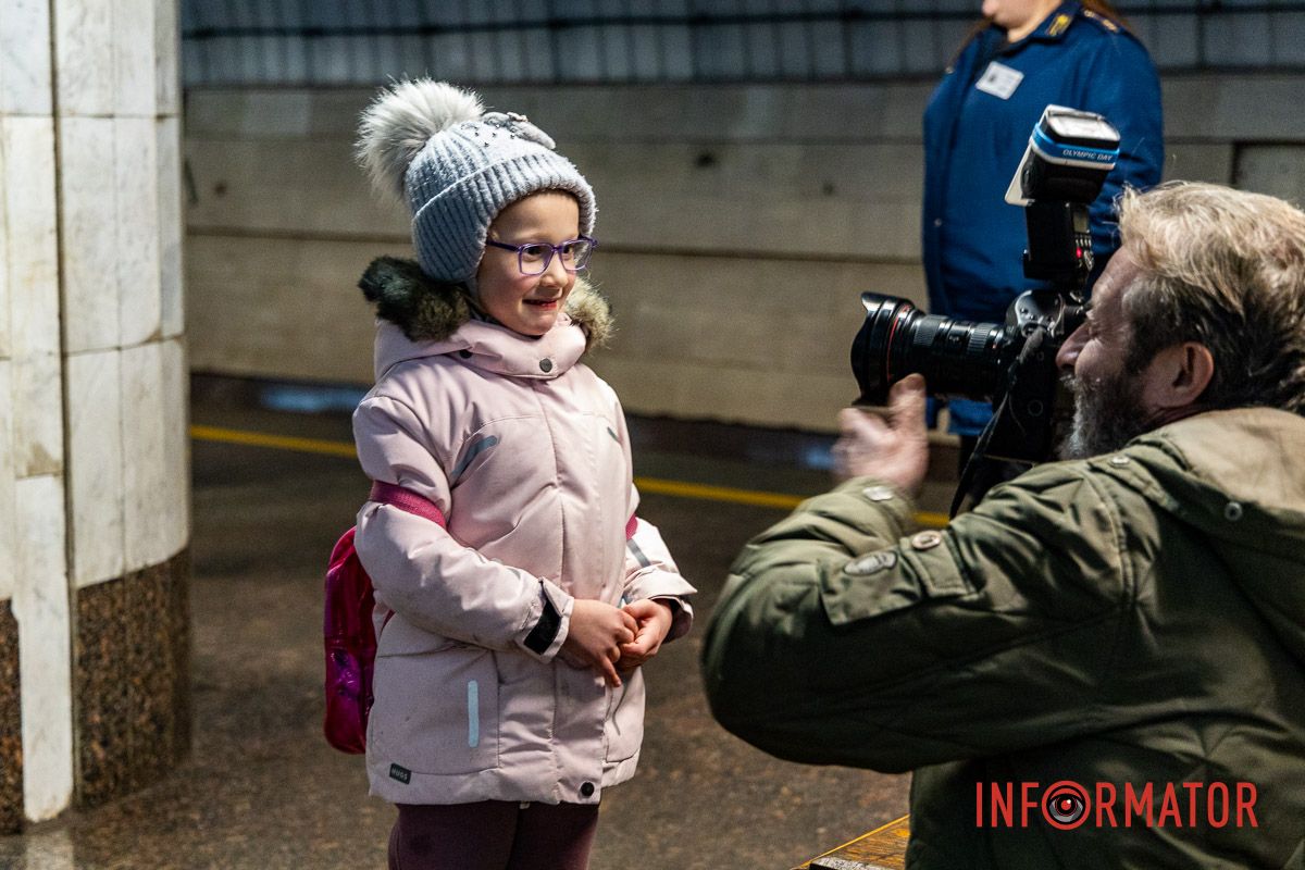 У Дніпрі готують до відкриття міську ялинку 5