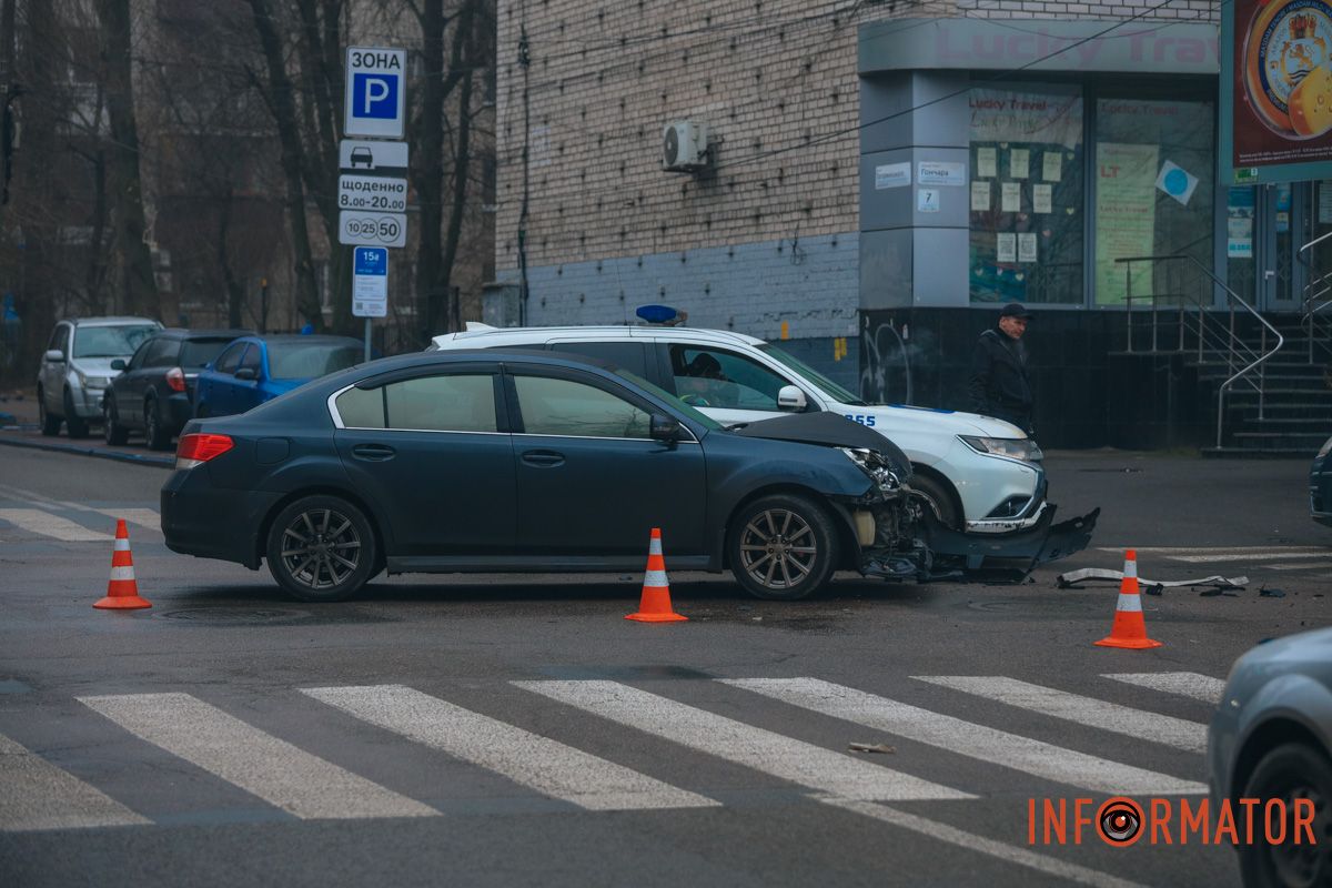 Там столкнулись автомобили Citroen и Subaru ДТП 3