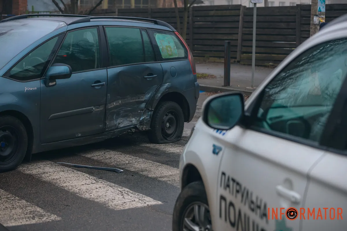 Авария произошла в районе пешеходного перехода ДТП 10