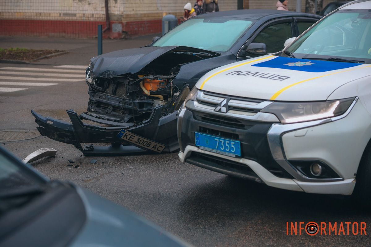 Subaru сильно повреждена передняя часть ДТП 11