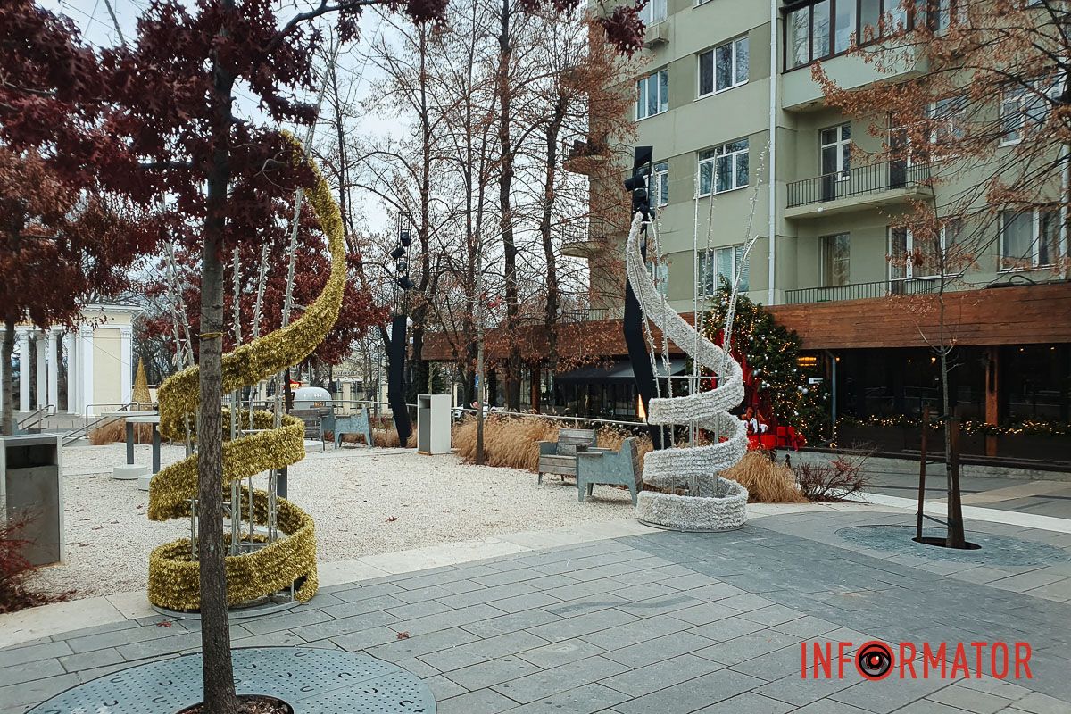 У Дніпрі до зимових свят готують вулицю Яворницького та Успенську площу 2