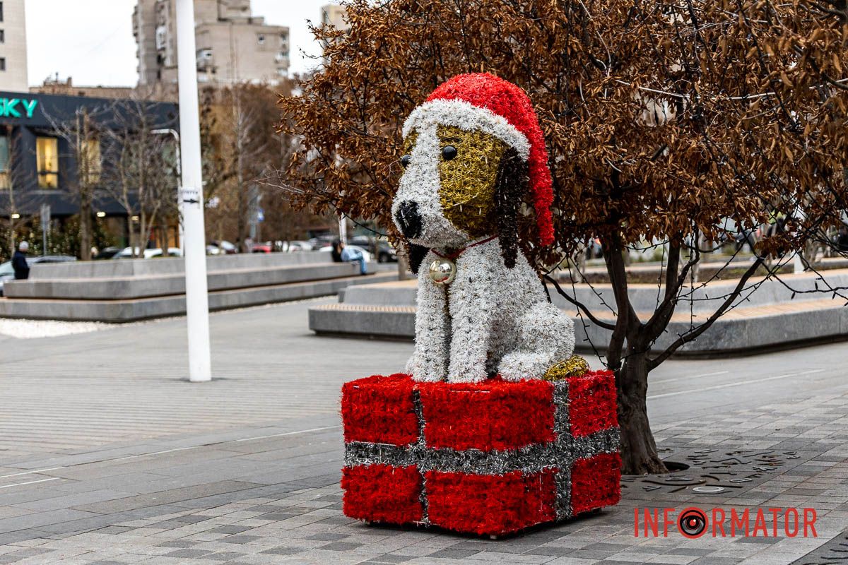 У Дніпрі до зимових свят готують вулицю Яворницького та Успенську площу 26