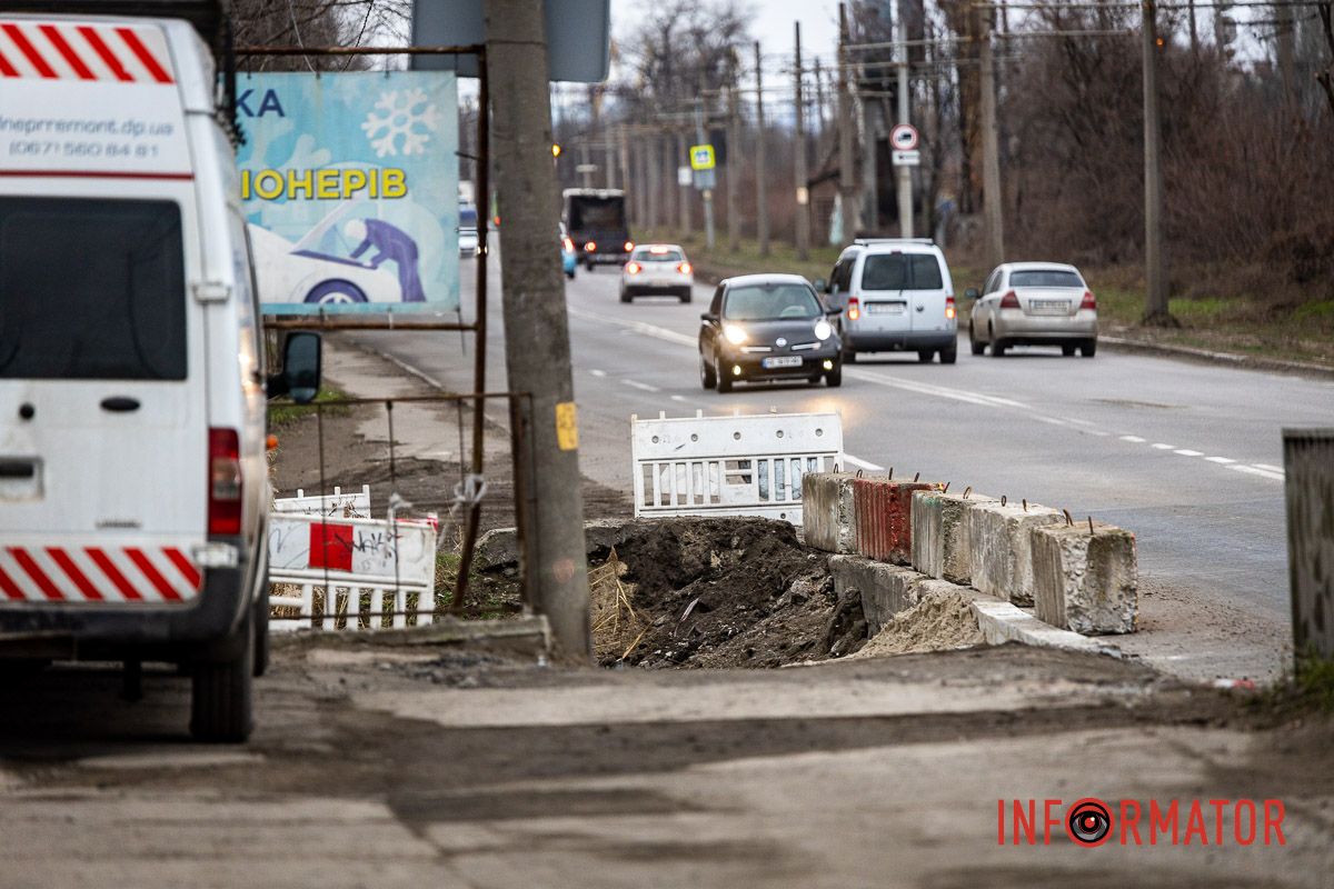 Проїжджа частина знову доступна для водіїв Два місяці заторів позаду: у Дніпрі відкрили рух вулицею Нечуя-Левицького 5