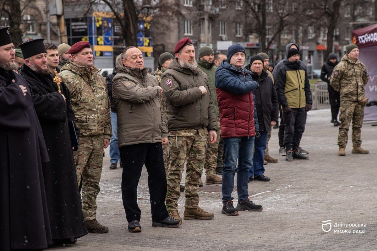 Для военных и волонтеров было ценно, чтобы этот символ появился сейчас.