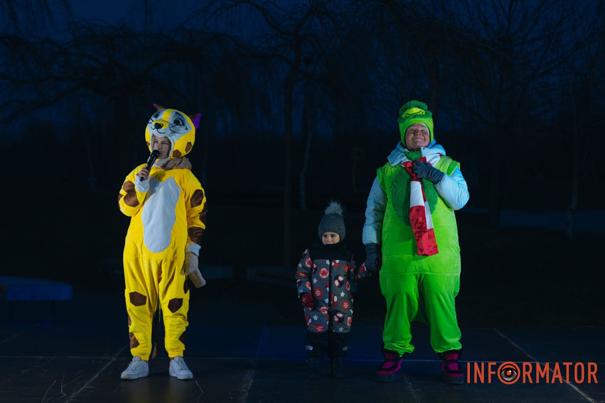 На мероприятии работали аниматоры, развлекавшие маленьких гостей