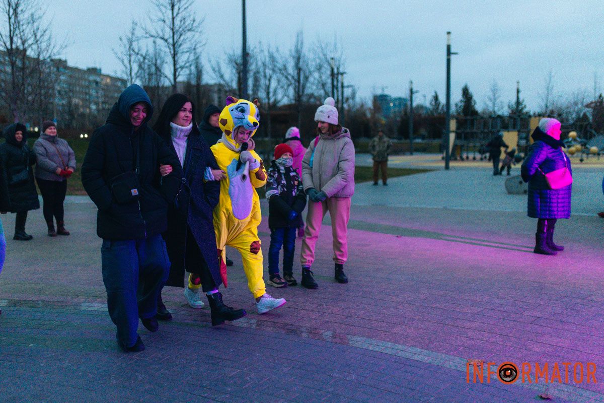 Аниматоры взаимодействовали и со взрослыми также