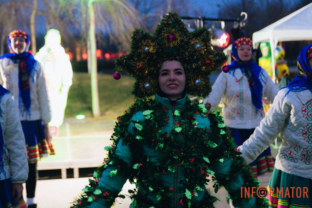 Народная хореография придает праздникам колорита.