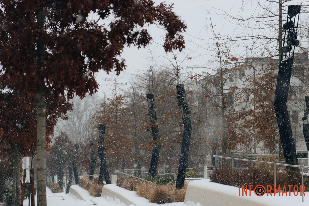 Зимовий настрій на міських вулицях