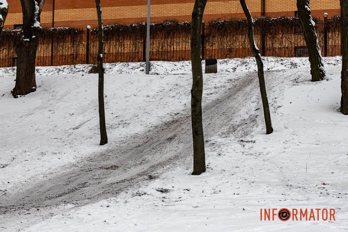 Як виглядає засніжений парк Глоби у Дніпрі 13