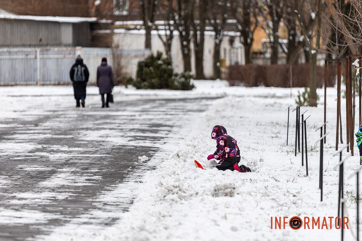 Як виглядає засніжений парк Глоби у Дніпрі 31
