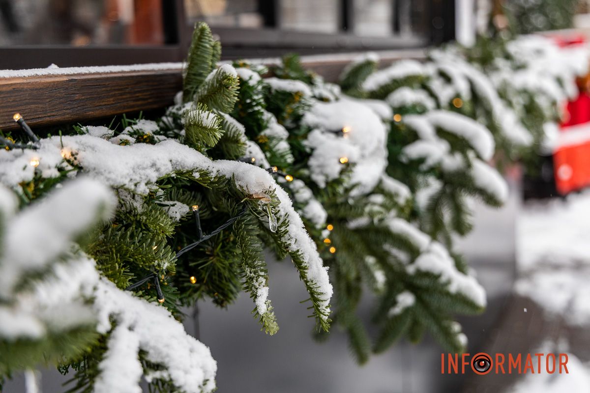 Місто як із листівки: у Дніпрі випав перший рясний сніг 50