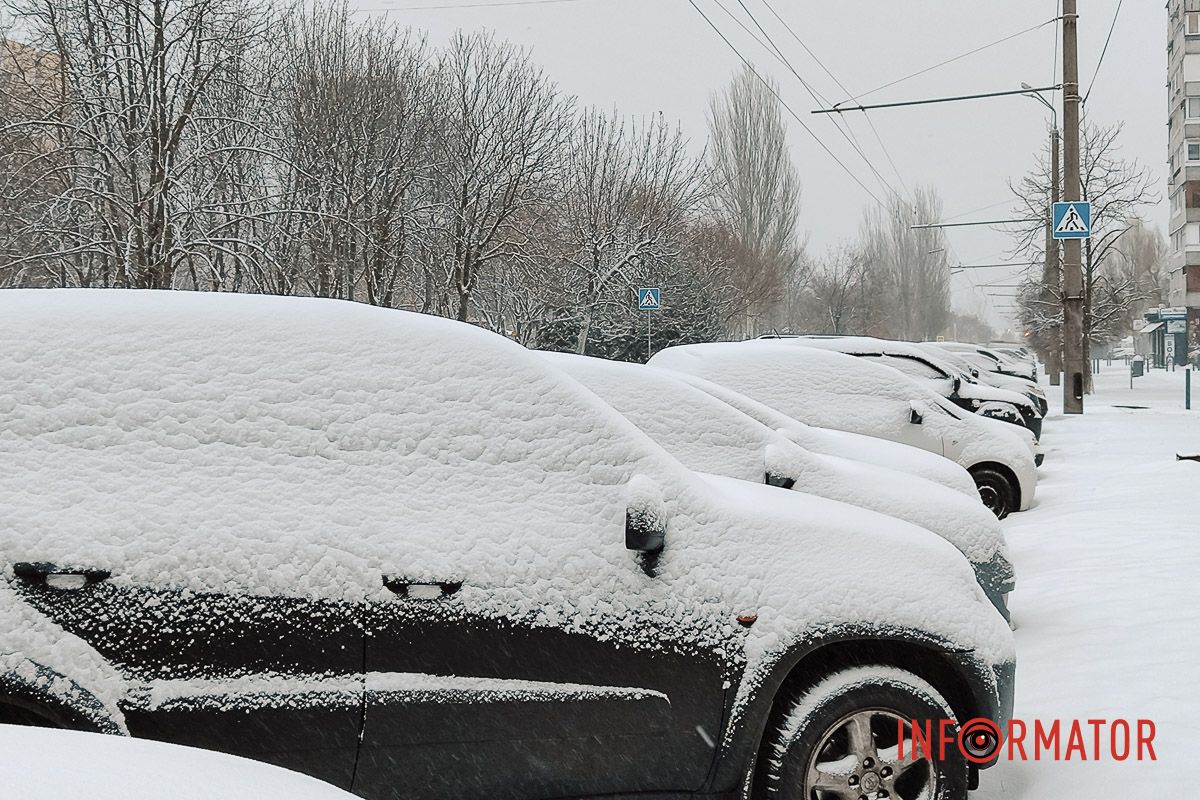 Місто як із листівки: у Дніпрі випав перший рясний сніг 34