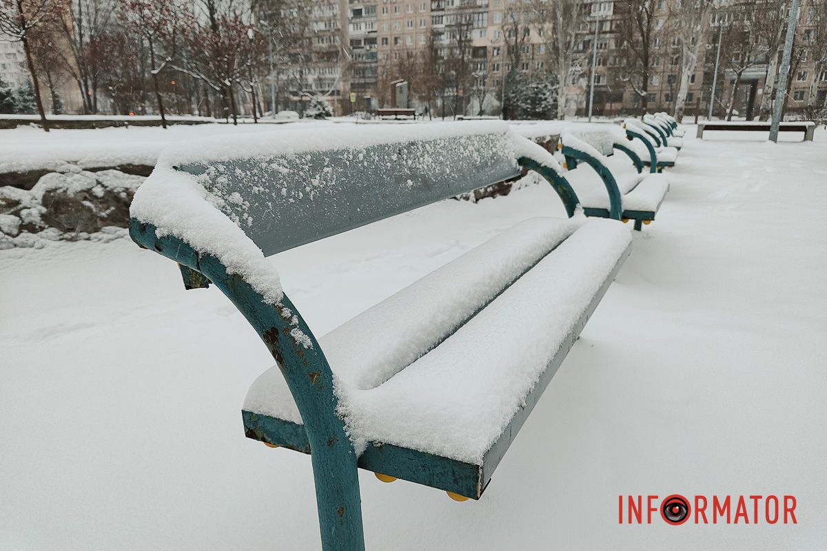Місто як із листівки: у Дніпрі випав перший рясний сніг 32