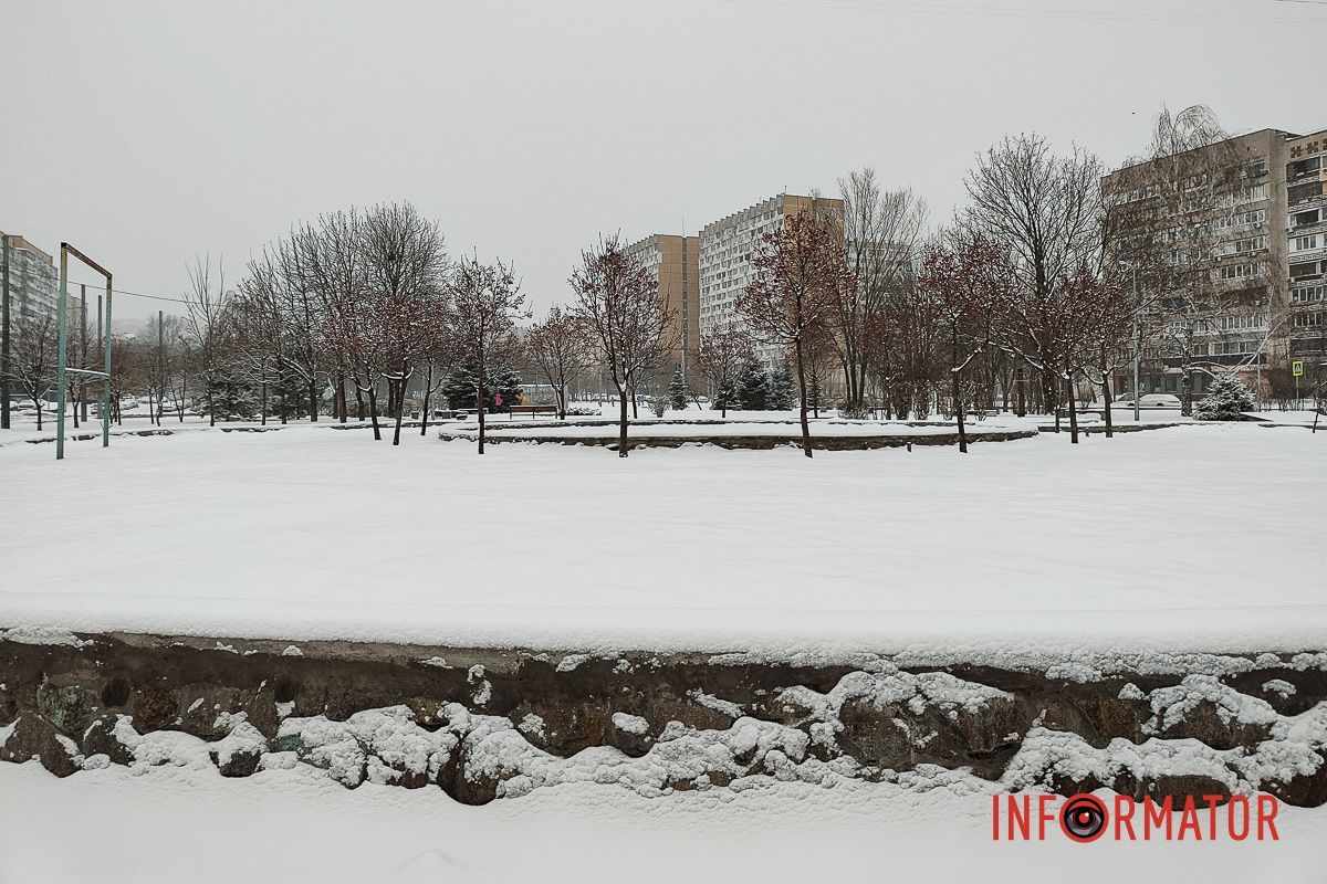 Місто як із листівки: у Дніпрі випав перший рясний сніг 31