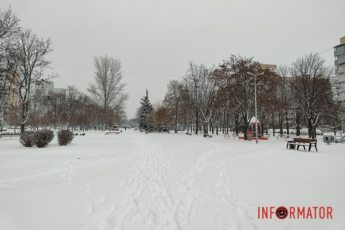 Місто як із листівки: у Дніпрі випав перший рясний сніг 26