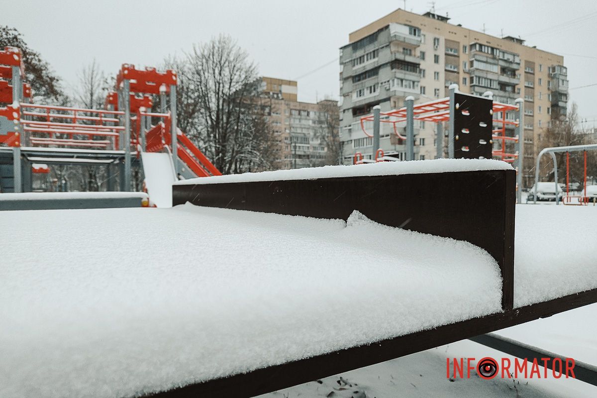 Місто як із листівки: у Дніпрі випав перший рясний сніг 23