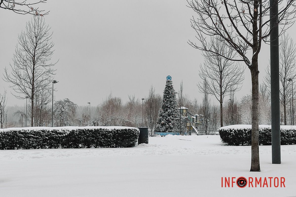 Місто як із листівки: у Дніпрі випав перший рясний сніг 16