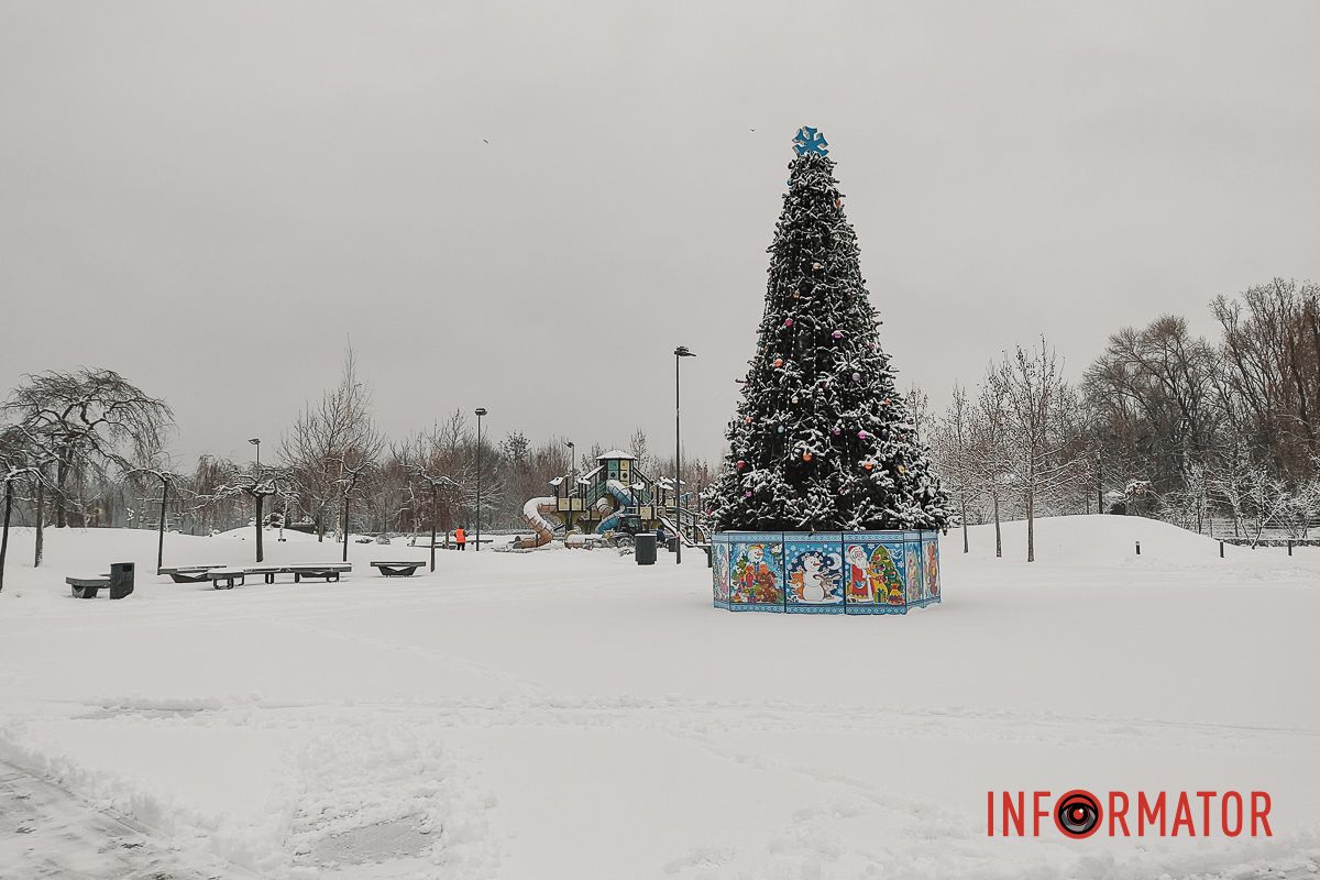 Місто як із листівки: у Дніпрі випав перший рясний сніг 13