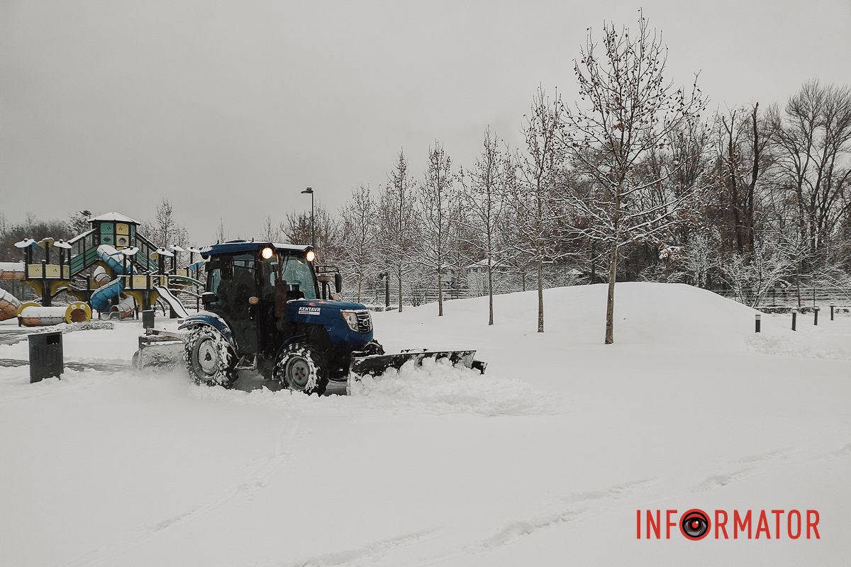 Місто як із листівки: у Дніпрі випав перший рясний сніг 8