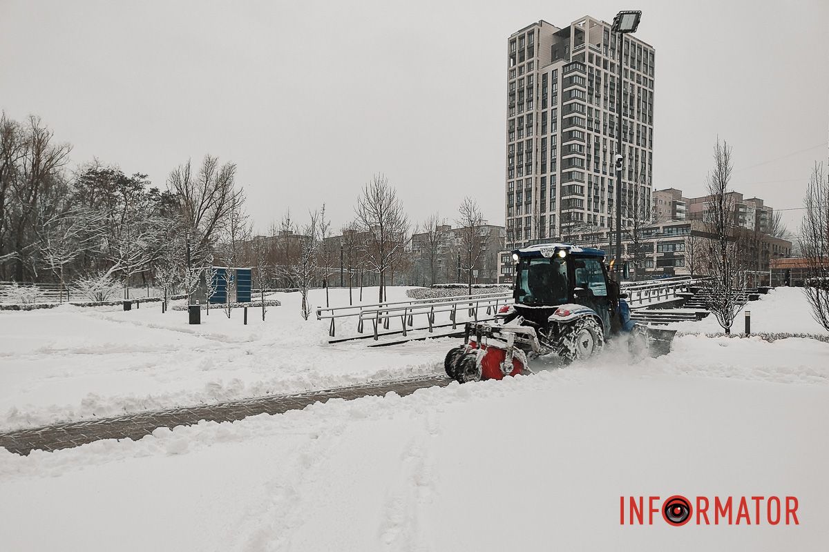 Місто як із листівки: у Дніпрі випав перший рясний сніг 7