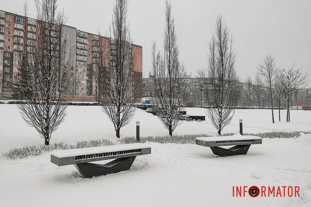 Місто як із листівки: у Дніпрі випав перший рясний сніг 6