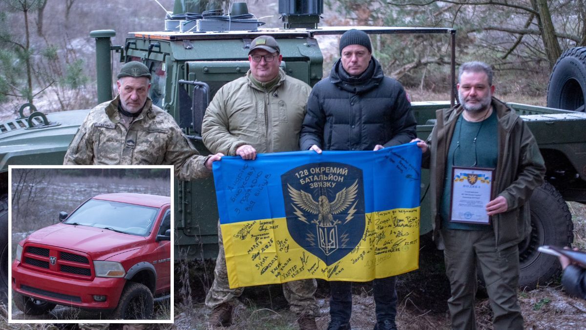 Мер Кам’янського передав Захисникам пікап Dodge Ram, який придбали за кошти працівників та керівництва міськради