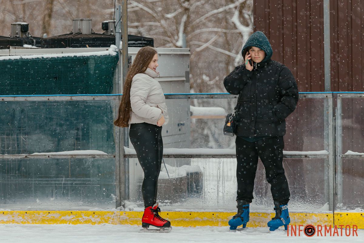 Відвідувачі катаються невеликими групами