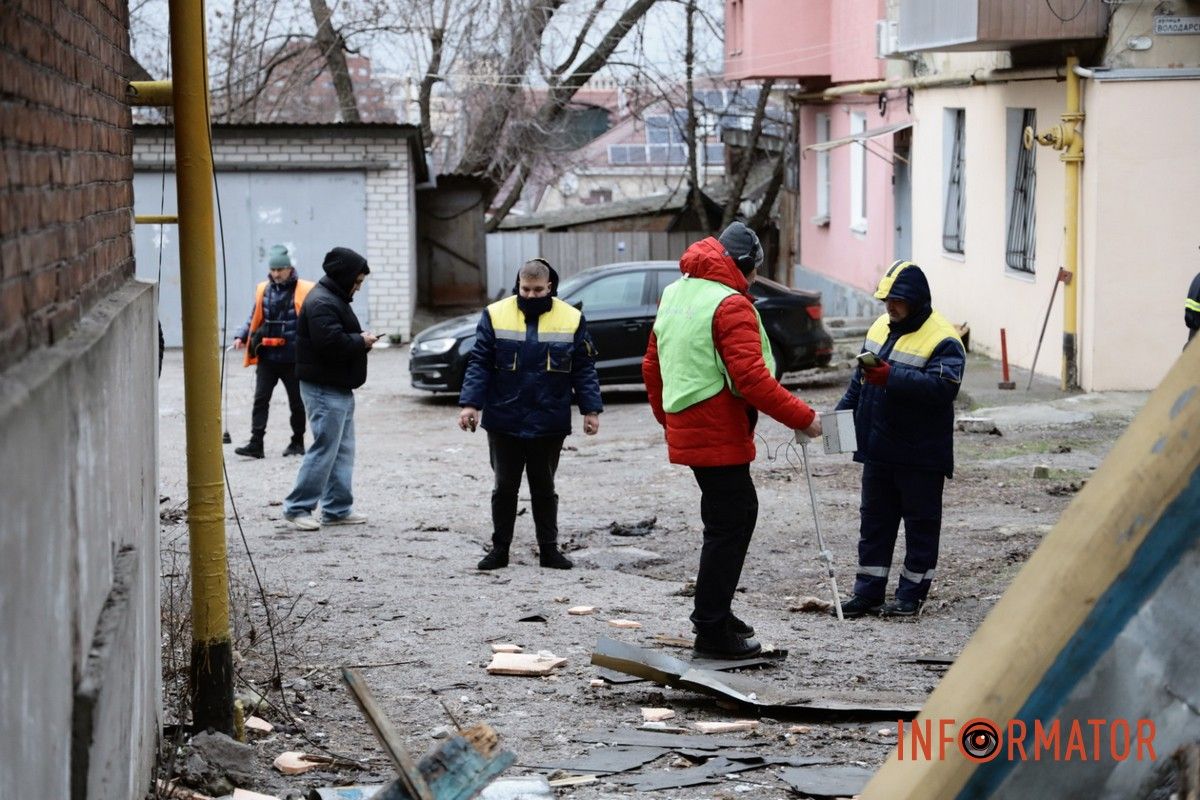 Рятувальники, медики, поліція та газовики: що відомо про вибух у будинку на Кониського у Дніпрі 4