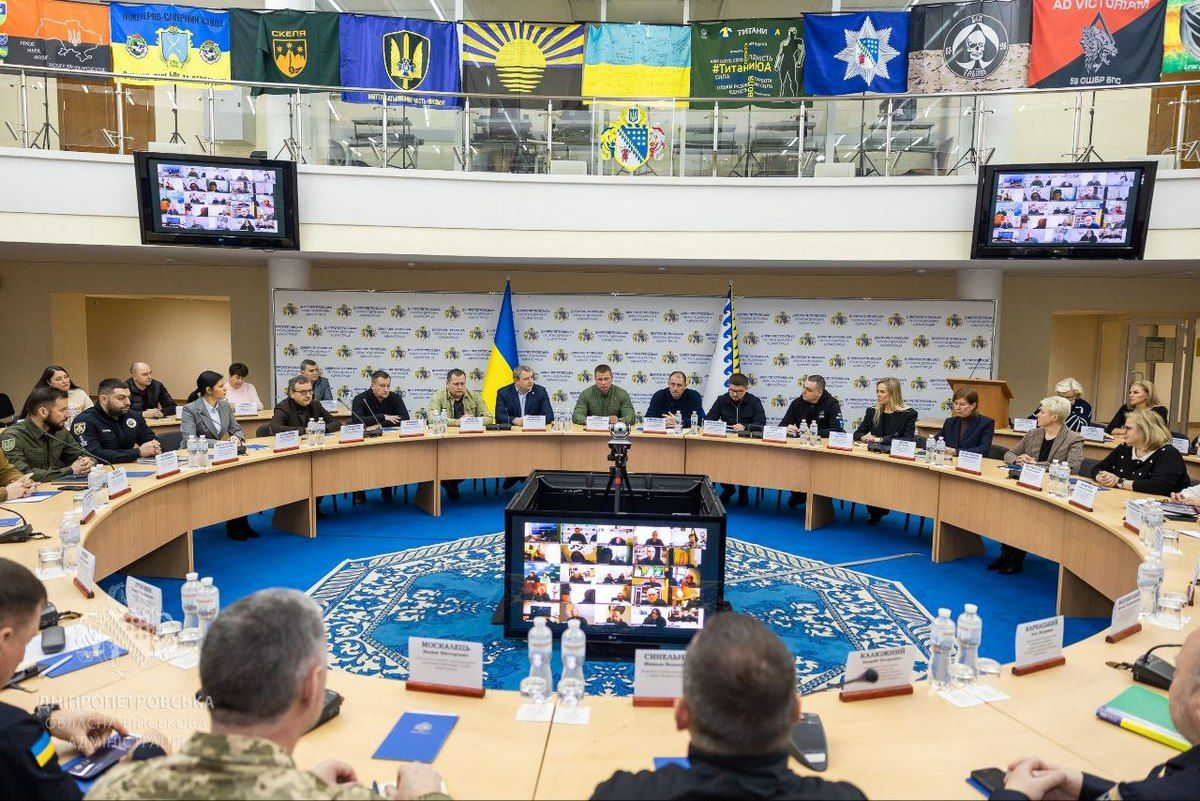 Серед пріоритетів – посилення обороноздатності регіону, підтримку економіки та соцсфери Нового очільника Дніпропетровської ОВА Олександра Ганжу представив заступник керівника Офісу Президента Віктор Микита 3