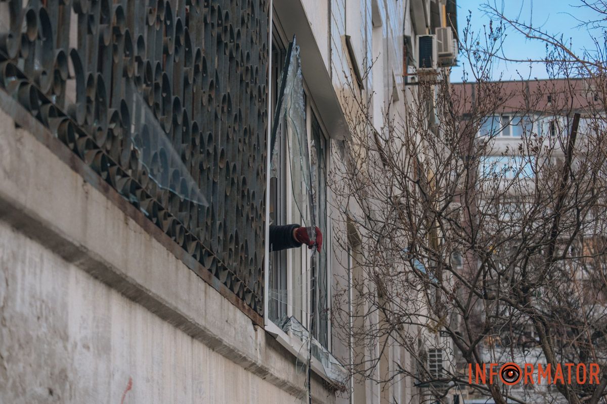 Багато розбитих вікон