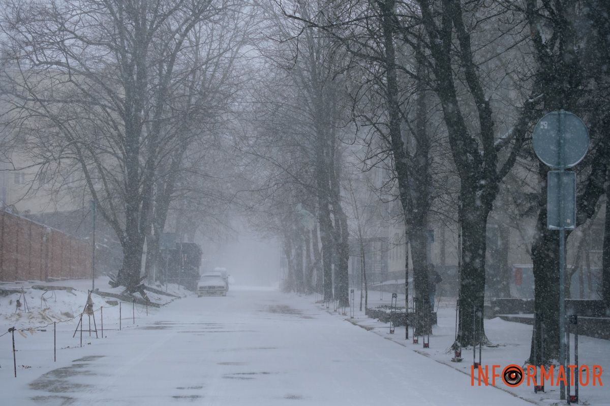 Снігопад став головною подією дня