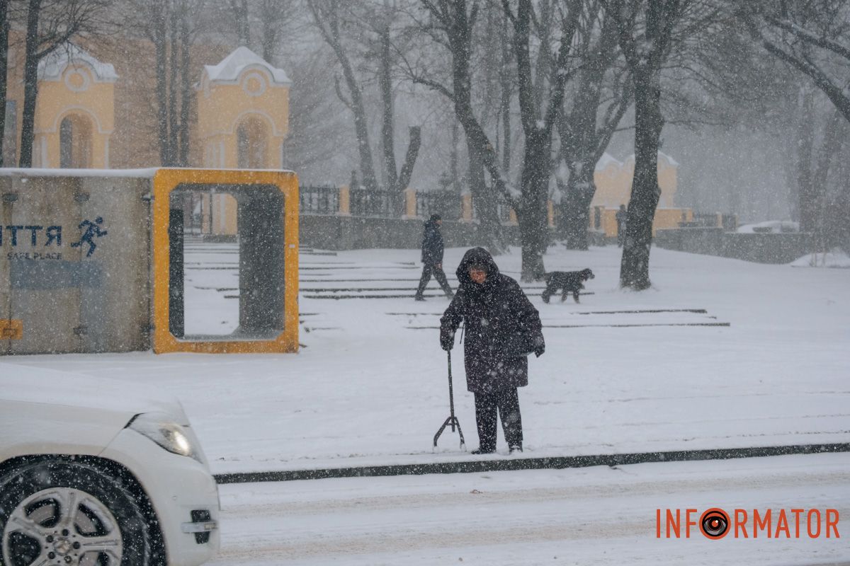 Сніг і вітер супроводжували містян