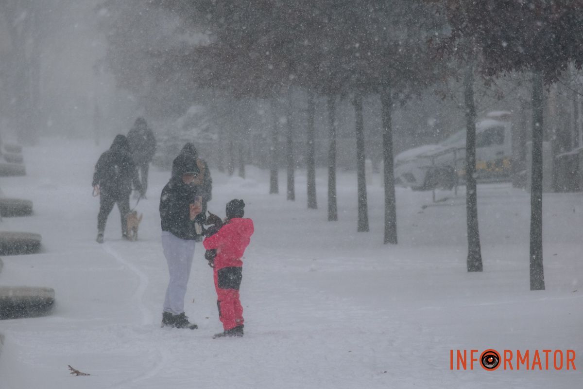 У неділю, 11 січня, Дніпро огорнула хуртовина