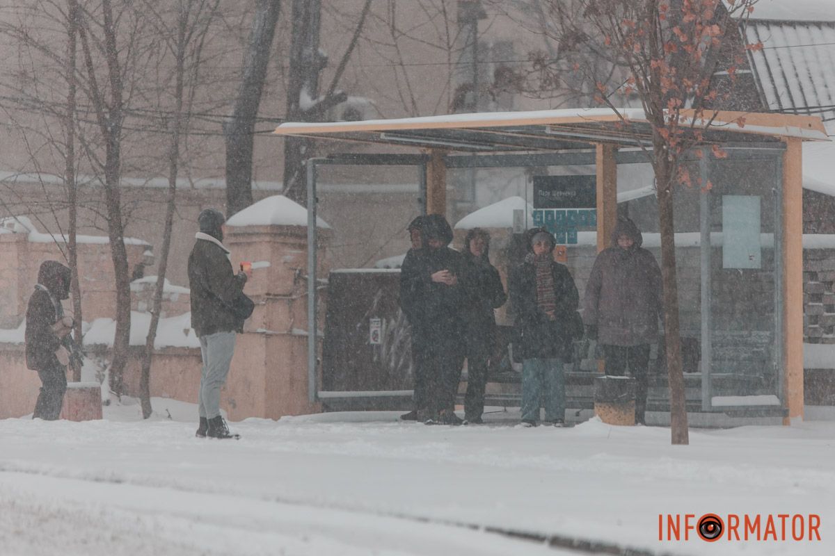 Хуртовина ускладнила роботу електротранспорту Хуртовина ускладнила роботу електротранспорту