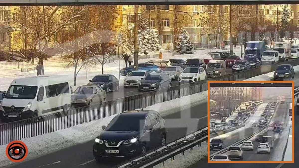 У Дніпрі на Слобожанському проспекти у бік Нового мосту спостерігається тягучка: які смуги проїзні