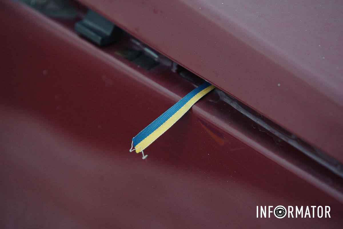 У Дніпрі на Січеславській Набережній зіткнулись Fiat, «Таврія» та Renault таксі Bolt: момент ДТП 7