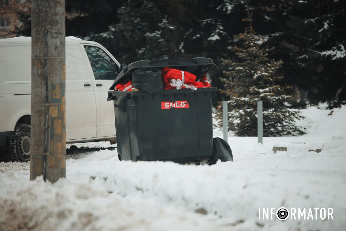 Сміття поблизу "Поплавка