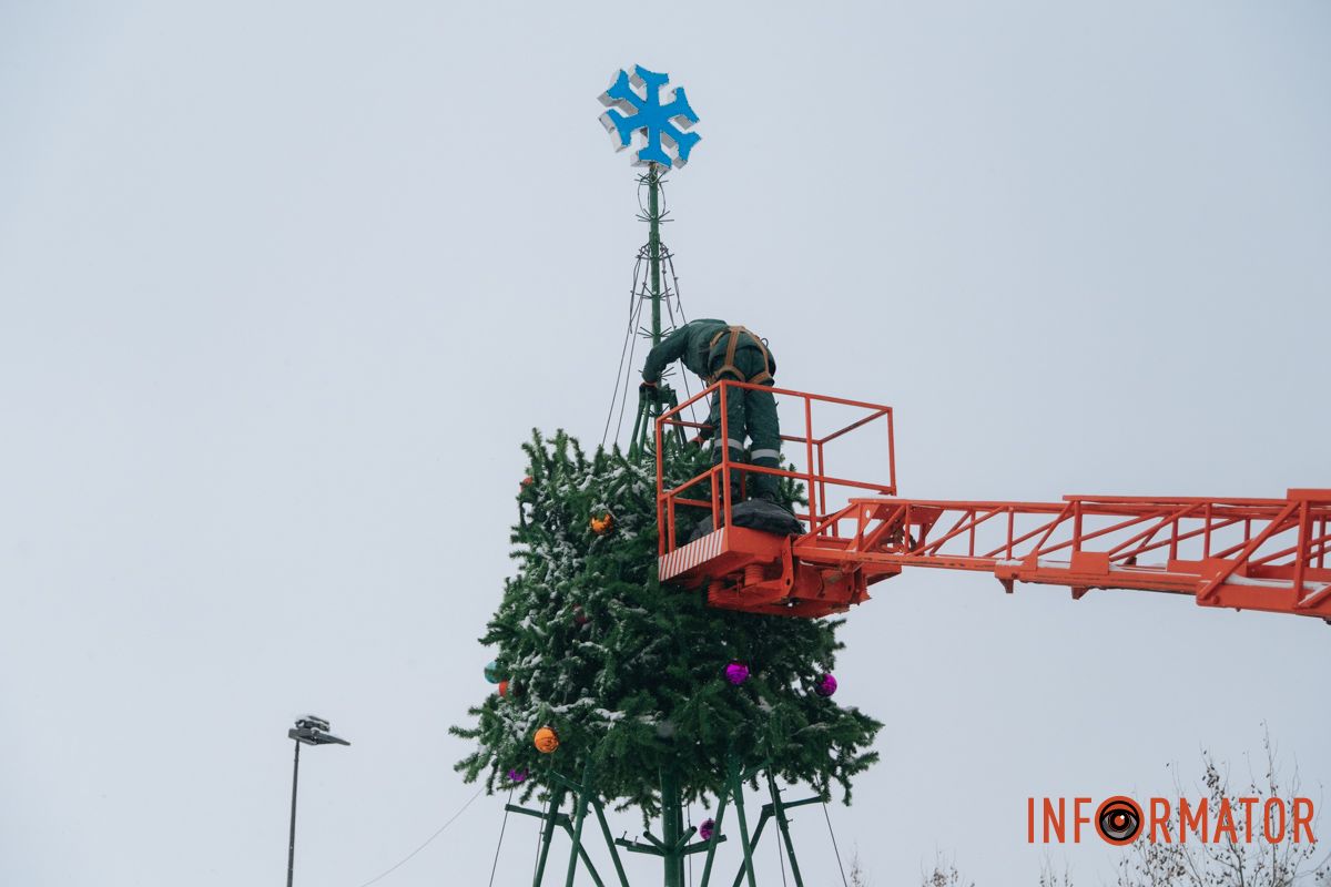 16 січня будуть демонтувати ялинку на житловому масиві Західний
