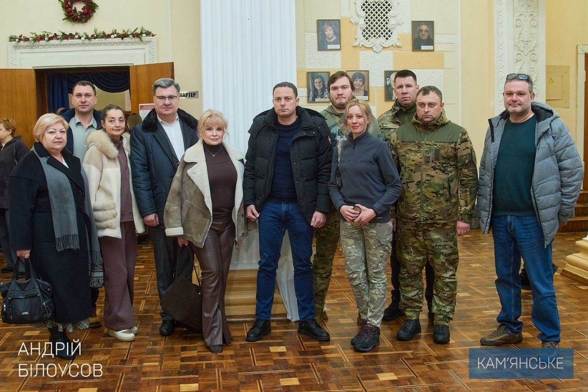 Він об’єднав громаду міста навколо допомоги захисникам та закупівлі обладнання для підрозділів Української добровольчої армії (УДА)