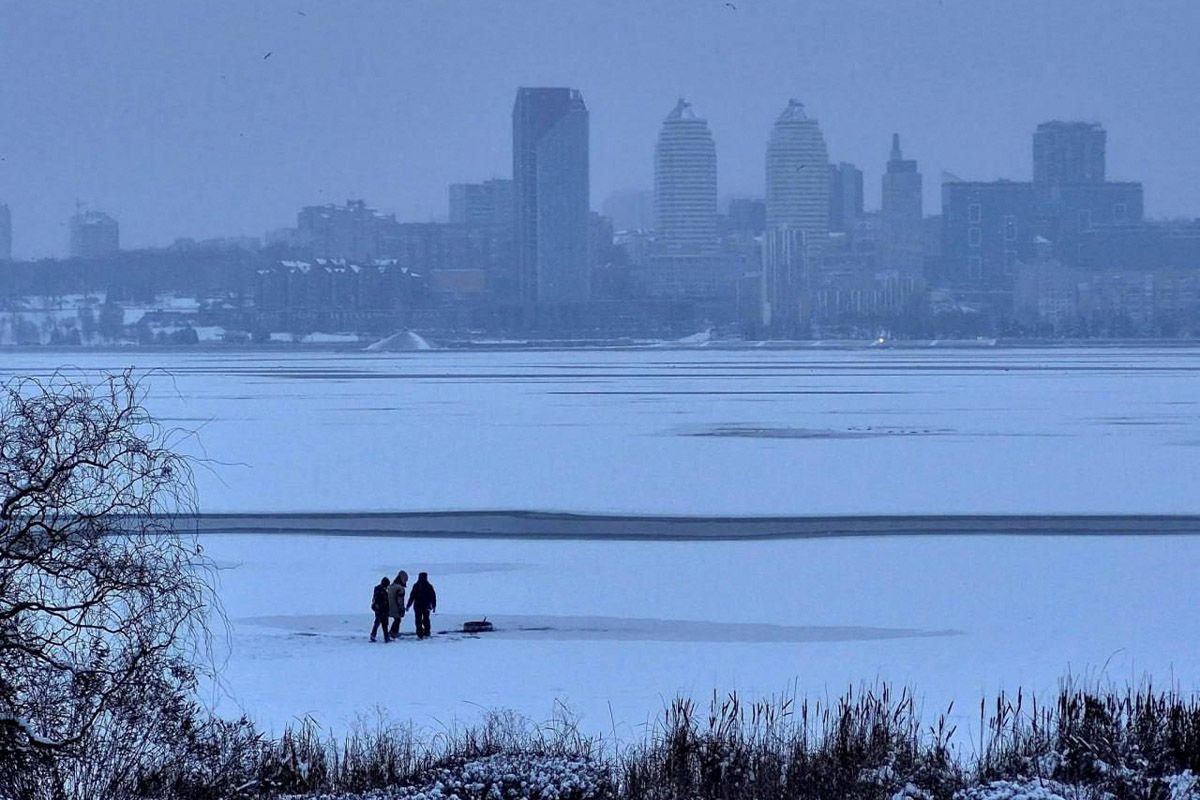 Якщо ви стали свідком надзвичайної ситуації — негайно телефонуйте 102