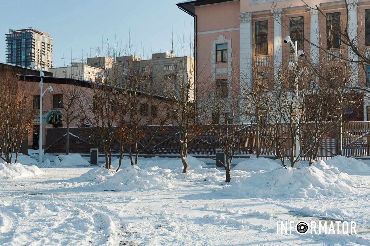 Близько 14:00, фотозон вже не було