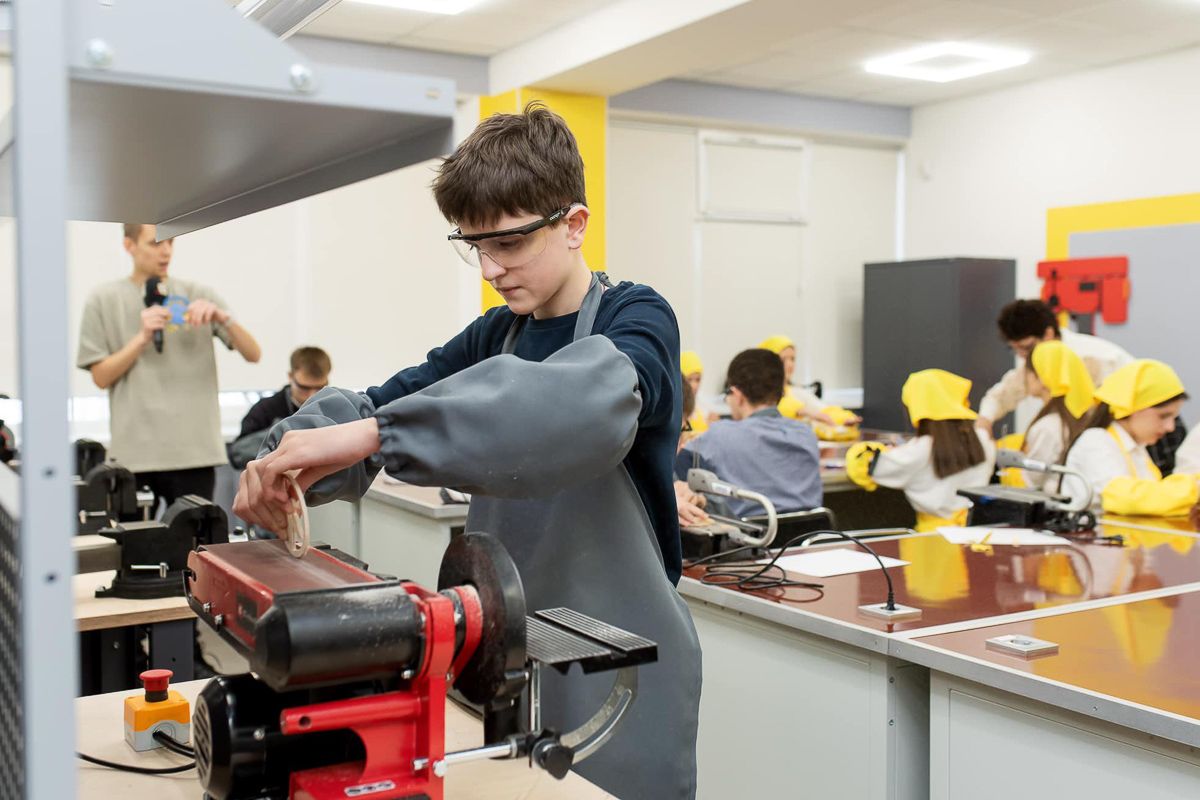 Дніпряни можуть долучитися до реалізації цікавих проєктів, які реалізують на лівому березі 5